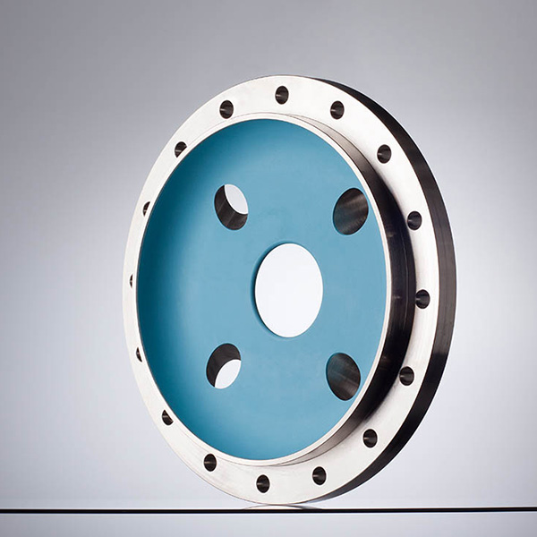 Schutzdeckel mit verschleissbeständiger Elektroisolationsschicht (Epoxid im Bereich Energietechnik, Hochspannungstechnik)